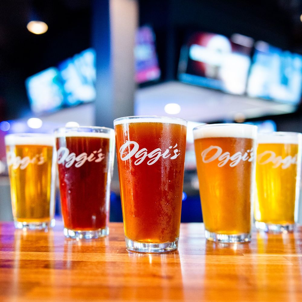 Oggi's Sports Brewhouse Pizza