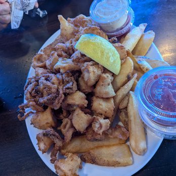 Barbara's Fishtrap - Fish and Calamari - Seafood Near Me - Half Moon Bay, California Barbara's Fishtrap - Fish and Calamari - Seafood Near Me - Half Moon Bay, California
