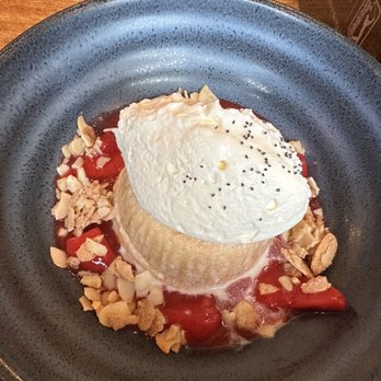 Nada - Tres leche cake - Mexican Near Me - Cincinnati, Ohio
