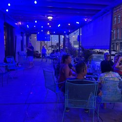 3 Doors Down Bar - Patio!!