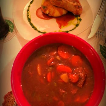 The Boxty House - Guinness Beef Stew with carrots and potatoes - Irish Near Me - Dublin, D The Boxty House - Guinness Beef Stew with carrots and potatoes - Irish Near Me - Dublin, D