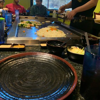 Kumo 27 - Sushi Bars Near Me - Kendall Park, New Jersey
