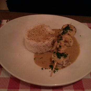 Le Boui Boui - Roasted monkfish brochettes with a curry sauce and a side of rice - French Near Me - Paris, 75