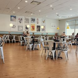 Eggs Up Grill