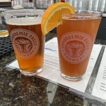 Snoqualmie Falls Brewery - Wildcat IPA & Blood Orange Hefeweizen - Brewpubs Near Me - Snoqualmie, Washington