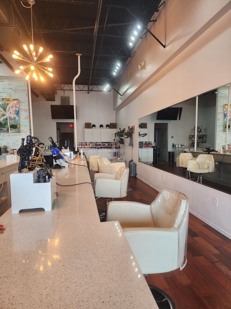 Salt Salon Image