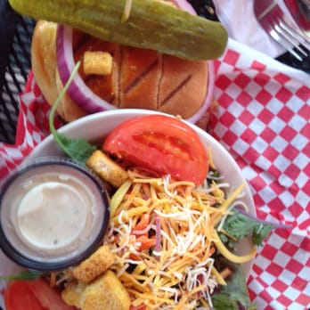 Cruiser's Cafe 66 - American Near Me - Williams, Arizona