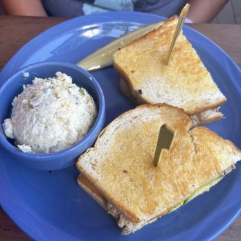 The Breakfast Club at Midtown - Tuna Melt with potato salad - New American Near Me - Mountain View, California