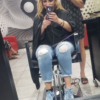 Ella Hair Studio - Chicago - Ella is the Best hair Salon in all Chicago..Not only she cares abaut her clients but she is very passionate about her job.. - Hair Salons Near Me - Chicago, Illinois