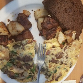 Frescafe - steak bomb omelet - Breakfast & Brunch Near Me - Natick, Massachusetts