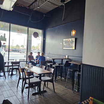 Hillary's Chicago Pizza - Insude - Pizza Near Me - Augustine, Florida