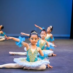 Que's Dance Studio