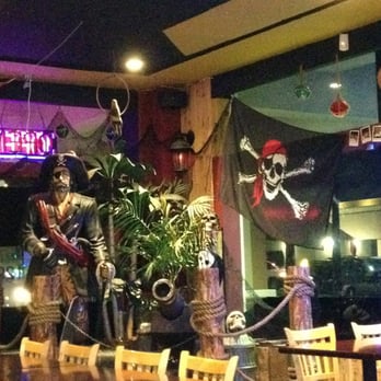 Claws - Decor - Cajun/Creole Near Me - Garden Grove, California