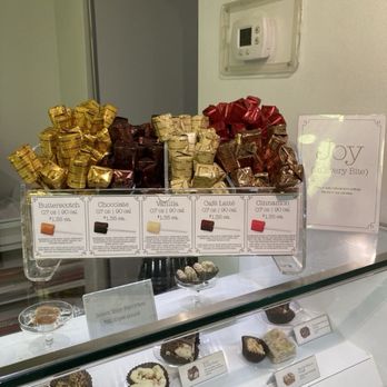 See's Candies - Candy Stores Near Me - Aiea, Hawaii See's Candies - Candy Stores Near Me - Aiea, Hawaii