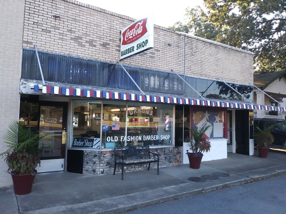Damon's Old-Fashioned Barber Shop Logo