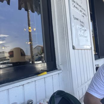 The Local Yolk - Diners Near Me - Manhattan Beach, California The Local Yolk - Diners Near Me - Manhattan Beach, California