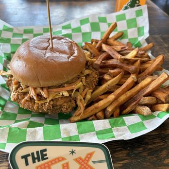 The Fix KC - Carolina Chicken Sammie - Vegan Near Me - Kansas City, Missouri The Fix KC - Carolina Chicken Sammie - Vegan Near Me - Kansas City, Missouri