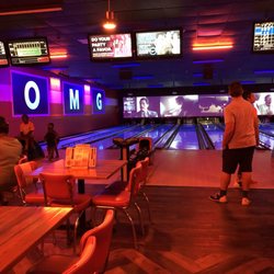 Bowlero Davie