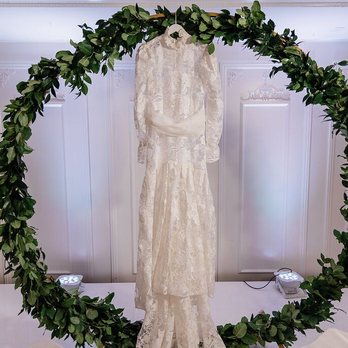 SWD Floral - Sweetheart table arch - Floral Designers Near Me - Santa Ana, California SWD Floral - Sweetheart table arch - Floral Designers Near Me - Santa Ana, California