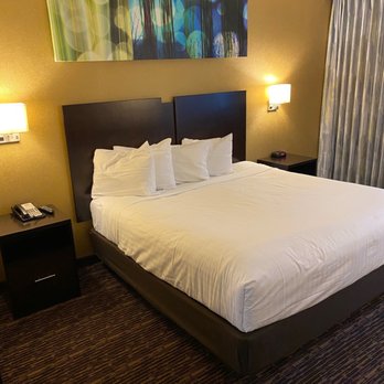 Harrah's Cherokee Valley River - A Caesars Rewards Destination - King size room - Casinos Near Me - Murphy, North Carolina Harrah's Cherokee Valley River - A Caesars Rewards Destination - King size room - Casinos Near Me - Murphy, North Carolina