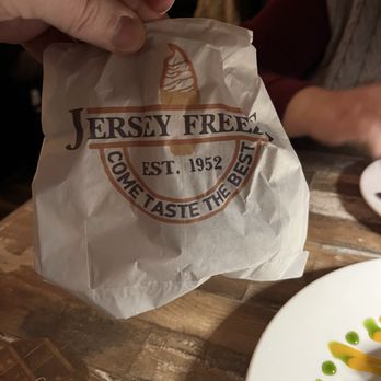 618 - Ice cream sandwich to go! - New American Near Me - Freehold Borough, New Jersey