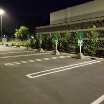 Amazon Fresh - Curbside pickup area - Grocery Near Me - Cerritos, California Amazon Fresh - Curbside pickup area - Grocery Near Me - Cerritos, California