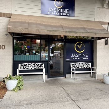Jasmine Thai Kitchen - Outdoor view - Thai Near Me - Mount Pleasant, South Carolina