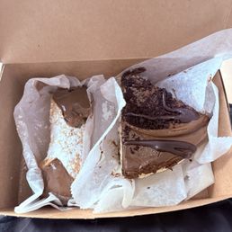 Chocolate Mousse Cannoli and Oreo Cheesecake