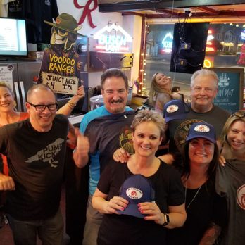 Mike's Tavern - Pubs Near Me - Cle Elum, Washington