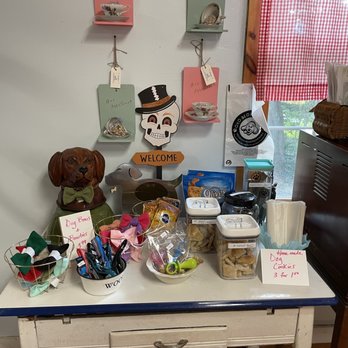 Hampton General Store - Bakeries Near Me - Hampton, Connecticut