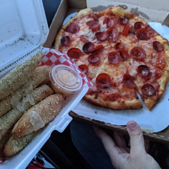 1000° Wood Fired Pizza - 3/29/20 special: 12" pepperoni & breadsticks for $15 - Pizza Near Me - Mt. Summit, Indiana 1000° Wood Fired Pizza - 3/29/20 special: 12" pepperoni & breadsticks for $15 - Pizza Near Me - Mt. Summit, Indiana