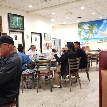 Wo Fat - Nice sized interior with comfortable booths - Chinese Near Me - Las Vegas, Nevada Wo Fat - Nice sized interior with comfortable booths - Chinese Near Me - Las Vegas, Nevada
