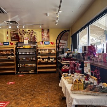 Great Harvest Bread - the inside of a store - Bakeries Near Me - Albuquerque, New Mexico