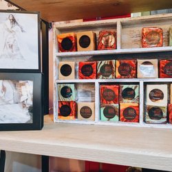 The Hawaii Fudge Company - Cute product display