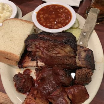 Smokehouse Barbecue - Independence - Beef short rib and beef burnt ends - Barbeque Near Me - Independence, Missouri