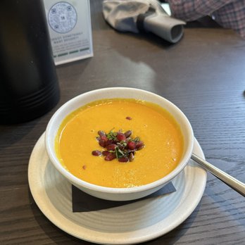 Rad Radish - Carrot ginger soup - Vegan Near Me - San Francisco, California Rad Radish - Carrot ginger soup - Vegan Near Me - San Francisco, California