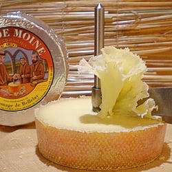 Sa Formatgeria - Tête de Moine AOC