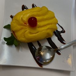 Khun Dang Restaurant - Mango ice cream
