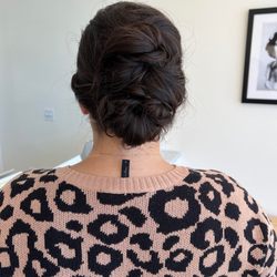 Drybar - Westport at the Village Center - Great hair by Shyane for my brother in laws wedding! Got great compliments throughout all the wedding!