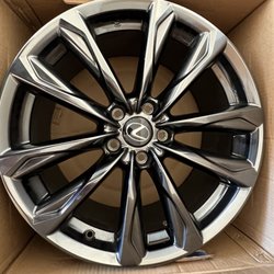 Azteca Tires & Wheels - What my wheel looks like they were beautiful until they hit it agains Somthing. No problem resolve just an upset customer