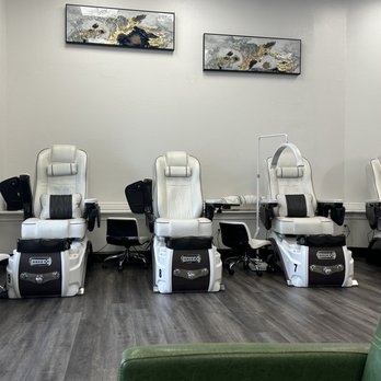 Tik Tok Nails - 10 foot spa stations with comfy relaxing chairs & a step that Elevates for leg massages, nice touch - Nail Salons Near Me Tik Tok Nails - 10 foot spa stations with comfy relaxing chairs & a step that Elevates for leg massages, nice touch - Nail Salons Near Me