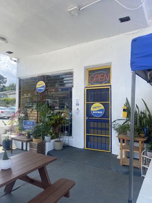 Buenos Dias Pupusas by null