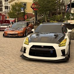 Foxfire Grill - Car show going on in Snowshoe Plaza