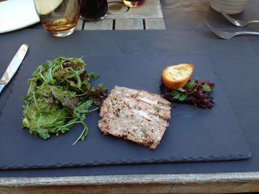 BISTROT DE LA PLACE - SENLIS by null