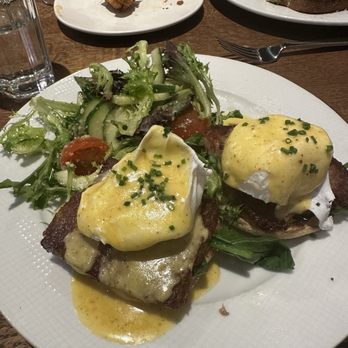 Couvant - Eggs Benedict - Brasseries Near Me - New Orleans, Louisiana