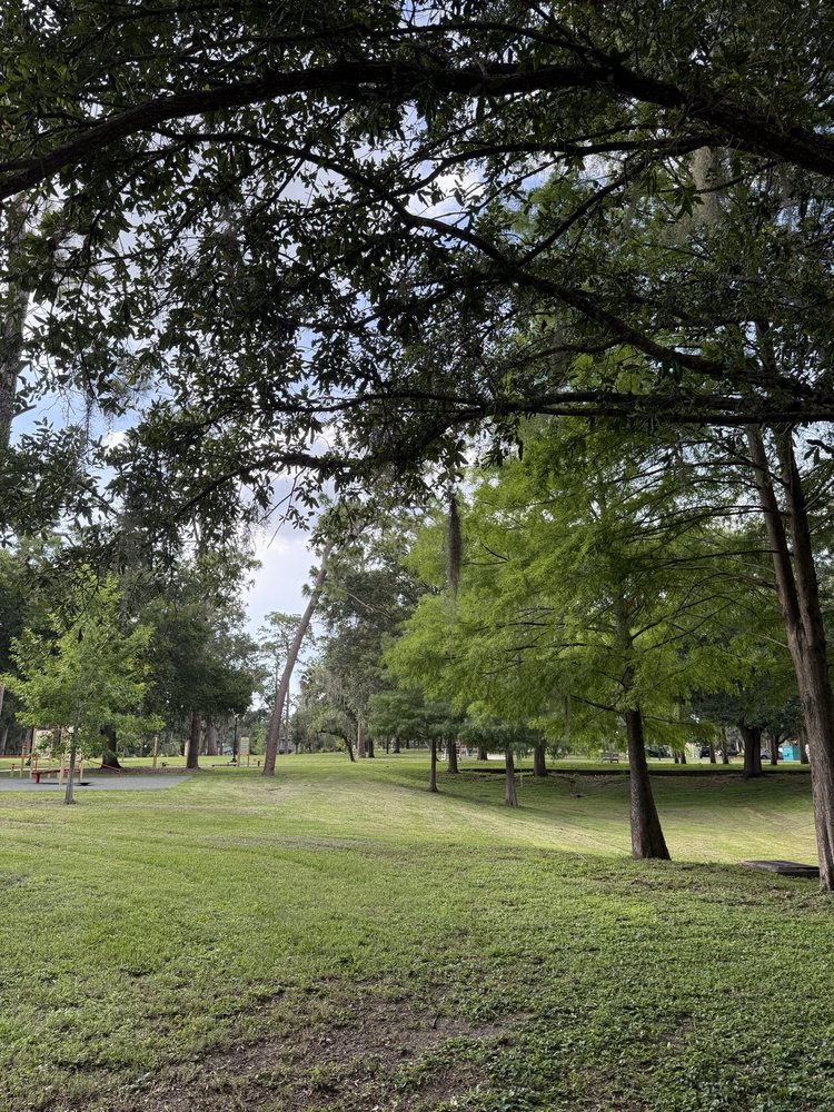Wadeview Park Image