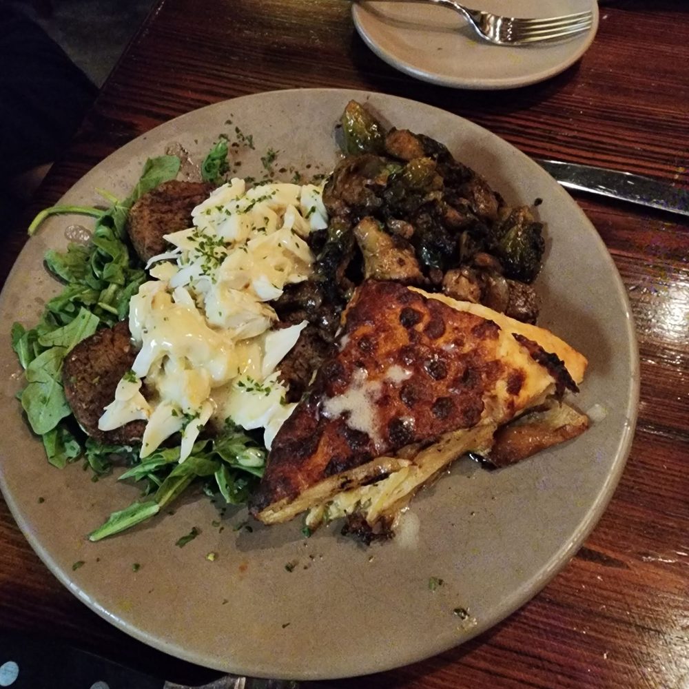 Briquette - Filet Mignon with crabmeat and scalloped potatoes. - Seafood Near Me - New Orleans, Louisiana