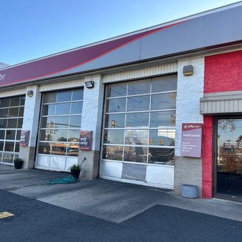 Jiffy Lube - Front - Auto Repair Near Me - Springfield, Virginia Jiffy Lube - Front - Auto Repair Near Me - Springfield, Virginia