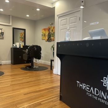 Threading Studio - Very clean and bright - Eyebrow Services Near Me - Somerville, Massachusetts