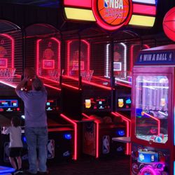 Dave & Buster's Pooler